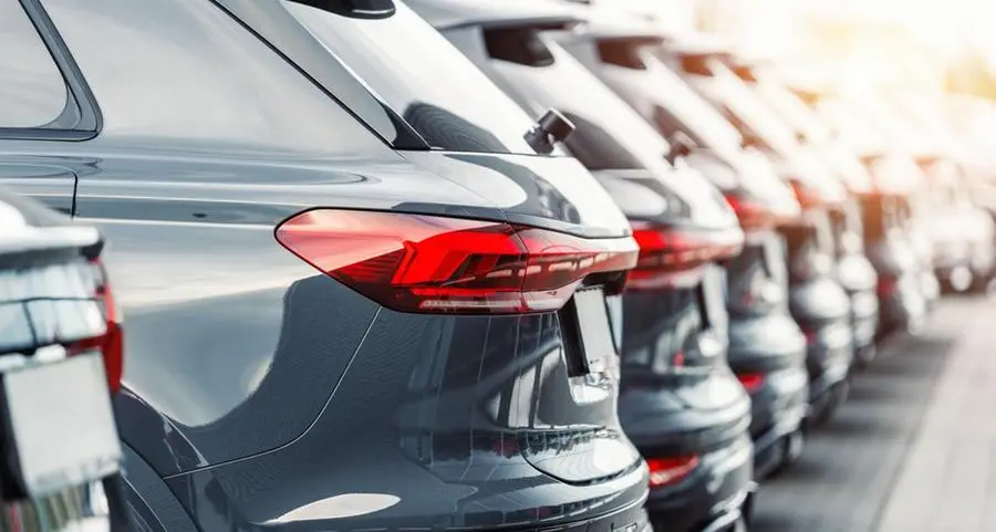 سوق السيارات المستعملة في الإمارات 2025: نمو متواصل وثقة متزايدة للمشترين