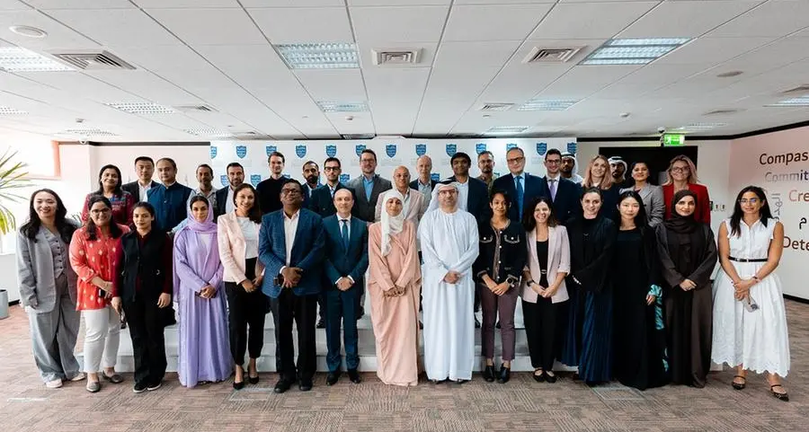 كلية محمد بن راشد للإدارة الحكومية تقود حواراً إقليمياً لإعادة تأهيل المجتمعات لعصر الذكاء الاصطناعي ضمن المسار التحضيري لقمة الهند 2026