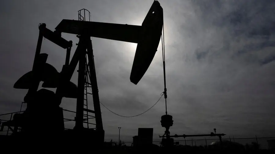 Oil slides nearly 2% as Trump recommends 50% EU tariff