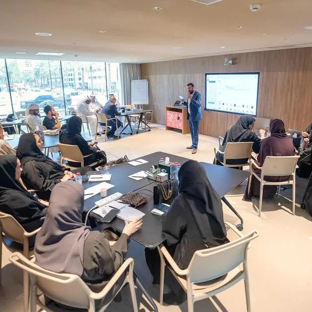 أكاديمية دبي للمستقبل تطلق 5 برامج تدريبية جديدة حتى نهاية 2025