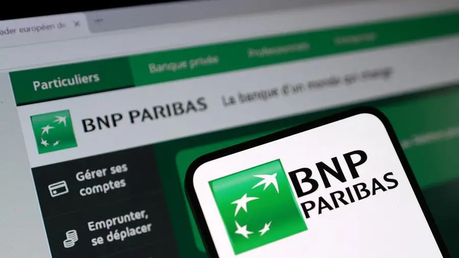 BNP Paribas in exclusive talks to buy Mercedes-Benz's car-leasing unit in $1.2bln deal
