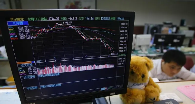Asian stocks climb on Wall Street boost, currencies waver against strong dollar