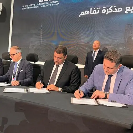 شركة هيتاشي للسكك الحديدية تفوز بعقد من تحالف شركتي \"حسن علام للإنشاءات\" و\"المقاولون العرب\"