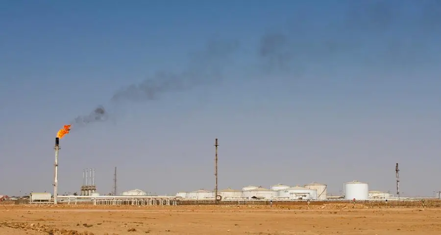 Oman oil price rises $2.84 to reach $75.84 per barrel