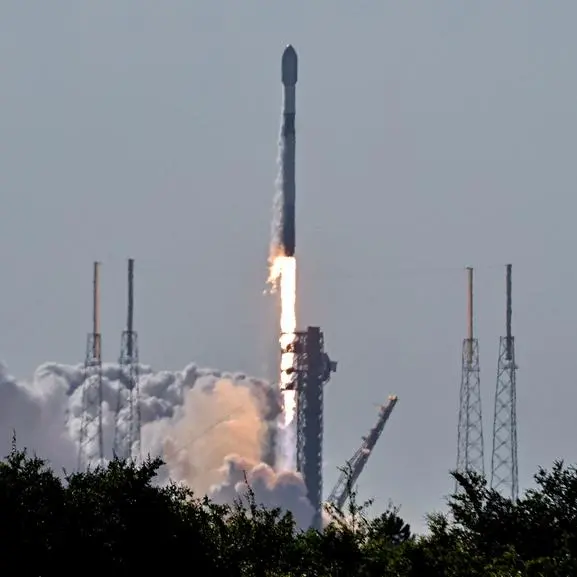 SpaceX launches 24 Starlink satellites
