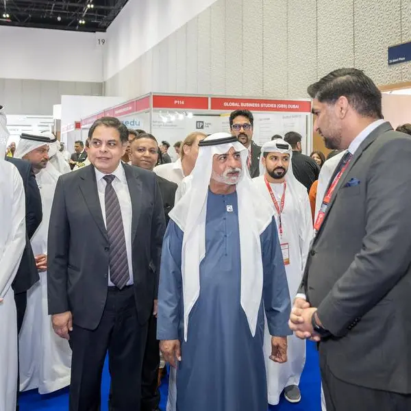 نهيان بن مبارك آل نهيان يفتتح معرض \"جيتكس 2025\" في دبي