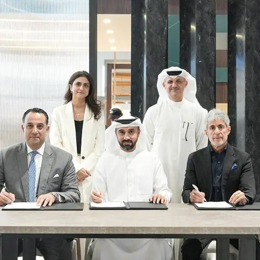 إسناد توقع اتفاقية تعاون مع فندق رافلز قصر العرين و\"جنة دلمون \"