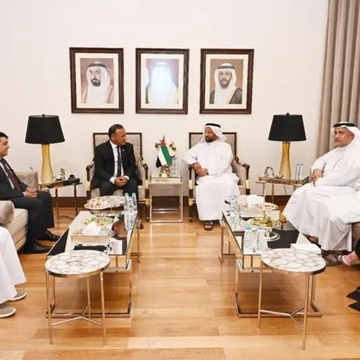 غرفة الشارقة تبحث تعزيز التعاون الاقتصادي والاستثماري مع مجتمعات الأعمال في جمهوريتي نيبال وسريلانكا