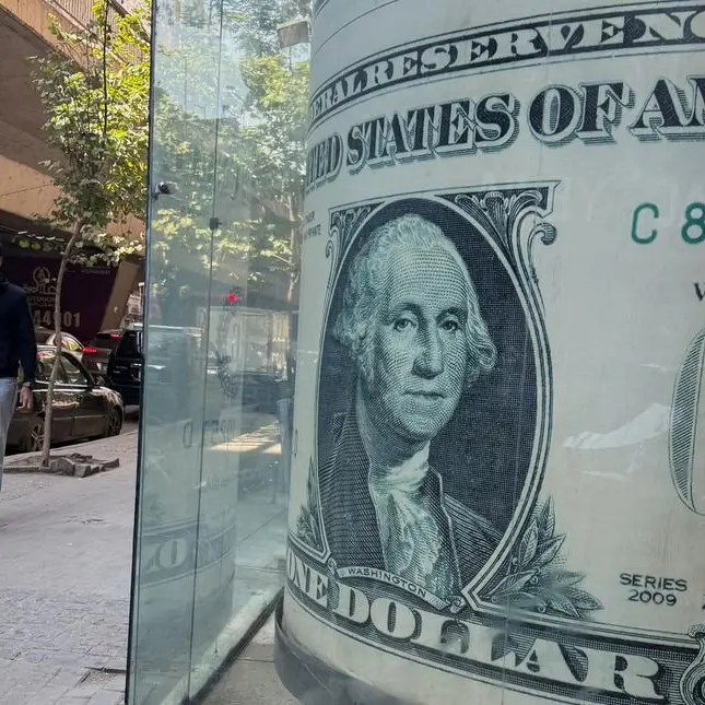 Dollar set for second weekly drop, euro steadies near pre-war levels