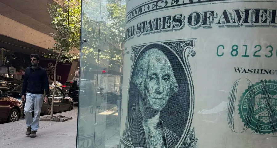 Dollar set for second weekly drop, euro steadies near pre-war levels