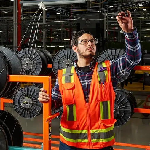 Amazon announces agreement with Corning to boost U.S. fibre optics manufacturing