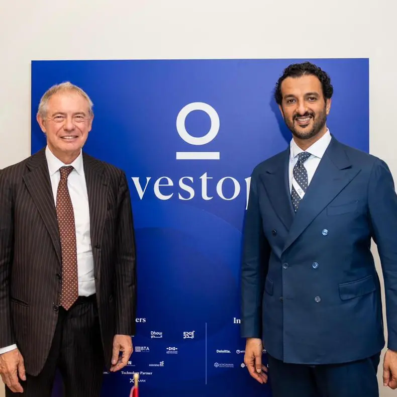 معالي عبدالله بن طوق يبحث مع وزراء ومسؤولين إيطاليين وأوروبيين سبل تعزيز التعاون الاقتصادي والسياحي وفرص الشراكة في قطاعات الاقتصاد الجديد