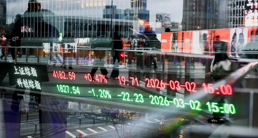China stocks steady as financials offset mild tech losses