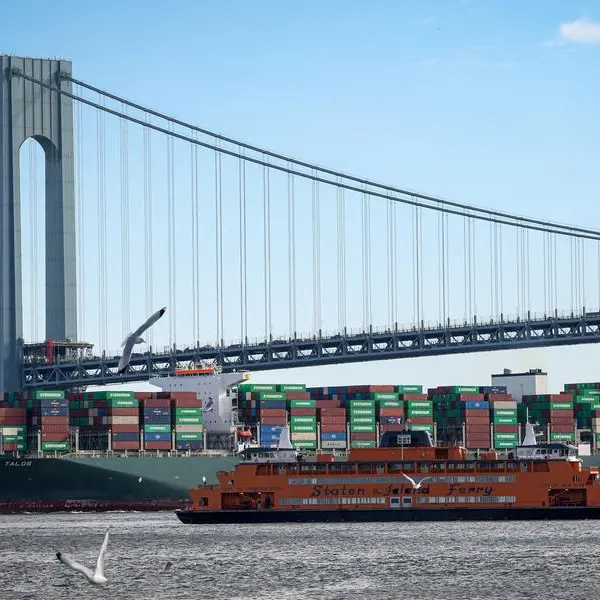 World discovers it can hedge US trade risk