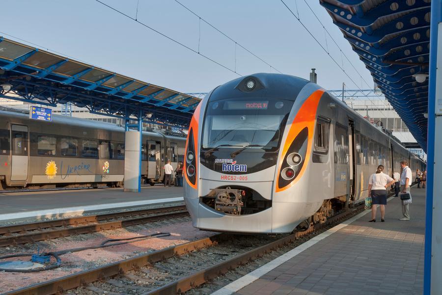 Hyundai Rotem wins train maintenance deal in Morocco