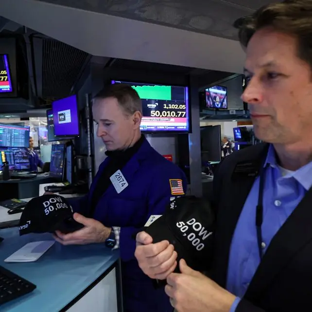 US stock futures slip as focus turns to AI worries, Walmart earnings