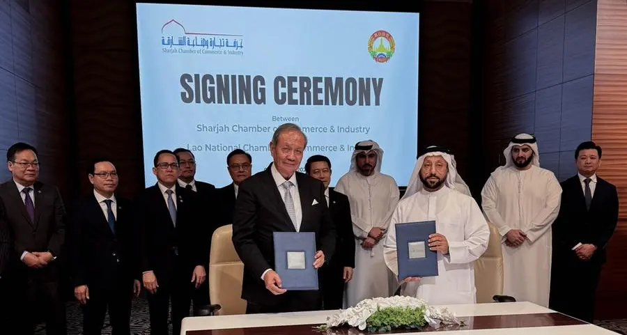 \"غرفة الشارقة\" توقع مذكرة تفاهم مع غرفة لاوس وتبحث تعزيز فرص التجارة والاستثمار