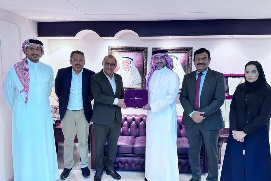 فرع منظمة روّاد الأعمال (EO) في البحرين يُطلق جائزة فاروق المؤيد البحرينية لريادة الأعمال الطلابية العالمية