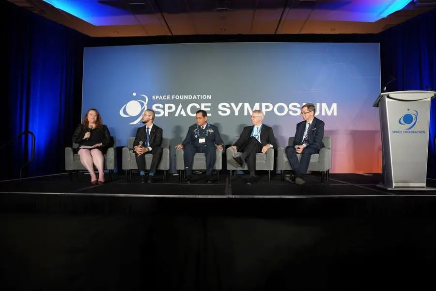 الإمارات تستعرض مشاريعها الفضائية الاستراتيجية في مؤتمر الفضاء الدولي