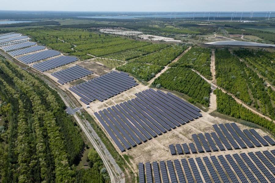 AI-fuelled optimism meets policy risks for European clean energy stocks