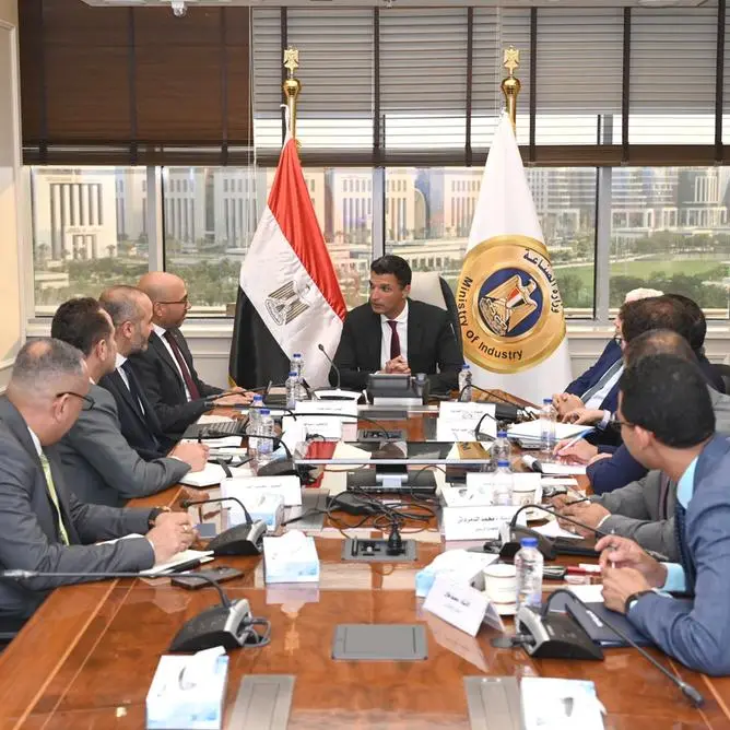 Minister of Industry meets with ABB Egypt