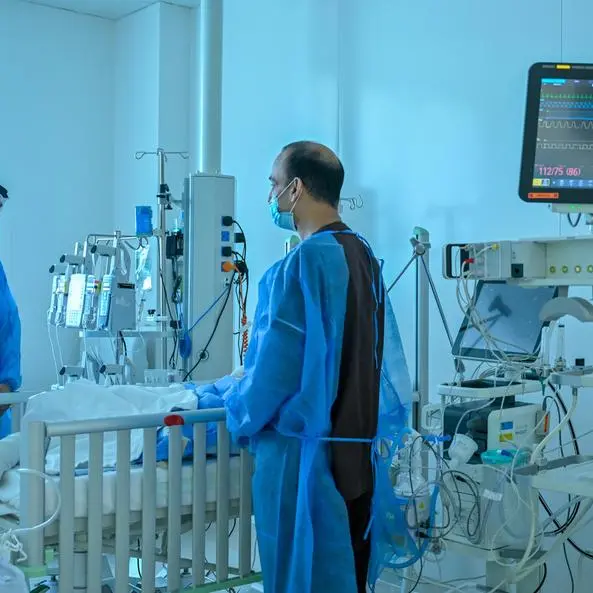 مدينة برجيل الطبية تُجري أصغر عملية زراعة كبد لطفل رضيع في الإمارات