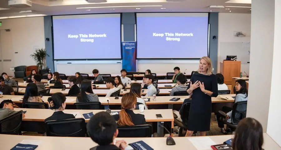 مدرسة أركاديا البريطانية تستضيف برنامج وارتون العالمي لتعليم الشباب الأول من نوعه في الشرق الأوسط