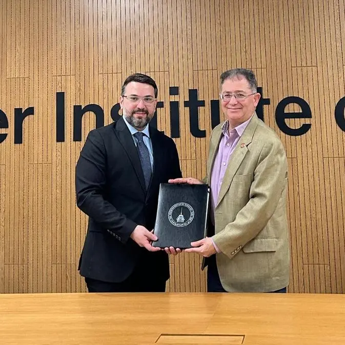 جامعة روتشستر للتكنولوجيا في دبي ومركز باحثي الإمارات يوقعان مذكرة تفاهم لتعزيز الابتكار والتطوير الأكاديمي