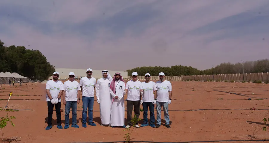 \"نوفا\" تبدأ المرحلة الأولى من زراعة 200 ألف شجرة لدعم مبادرة \"السعودية الخضراء\"
