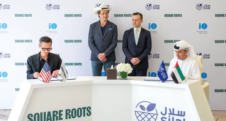 واحة الابتكار التابعة لـ \"سلال\" و\"سكوير روتس\" توقعان اتفاقية رائدة لتطوير حلول الزراعة الصحراوية الذكية بالاعتماد على الذكاء الاصطناعي في دولة الإمارات