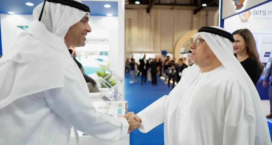 جامعة حمدان بن محمد الذكية\" تجدد التزامها بتمكين الشباب وتطوير مهاراتهم المستقبلية