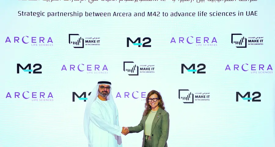 M42 تتعاون مع «أرسيرا» لدعم توطين الصناعات الدوائية الحيوية والارتقاء بمستقبل علوم الحياة في أبوظبي