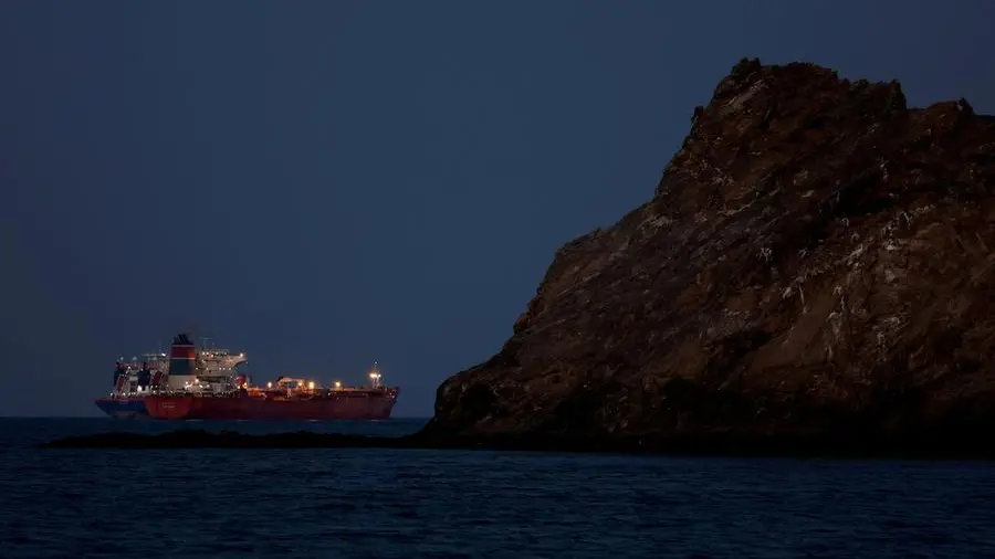 Oil up over 1% as Mideast uncertainty keeps market jittery