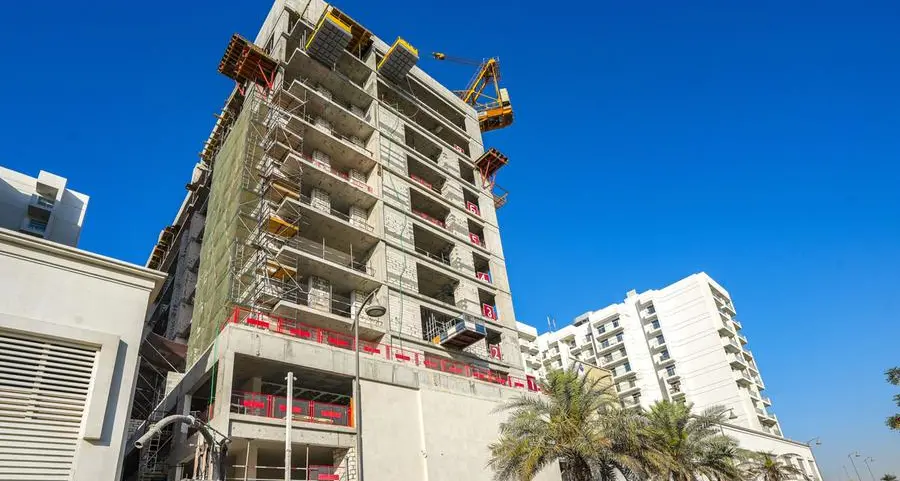 عزيزي تُنجز 35% من مشروع \"عزيزي سنترال\"
