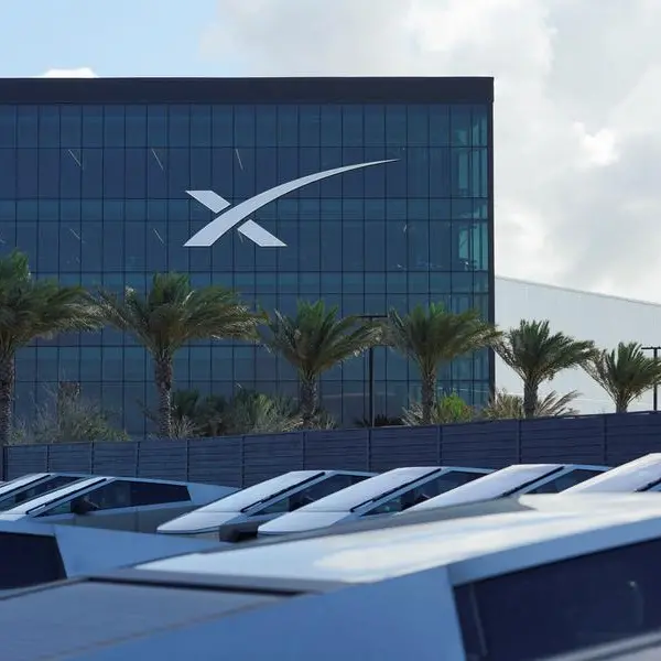 After record IPO, Musk's SpaceX faces next test in market debut
