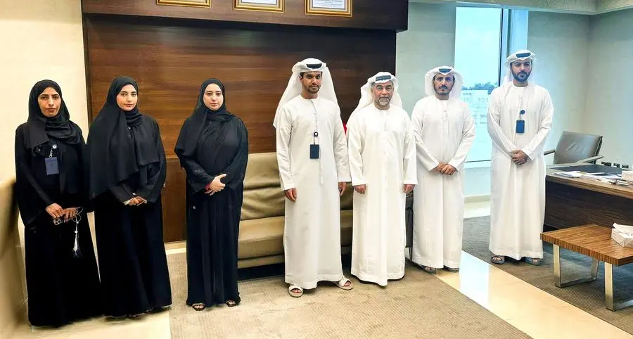 Abu Dhabi Attorney General of inspects Al Dhafra Prosecution and visits Moreeb Police Station