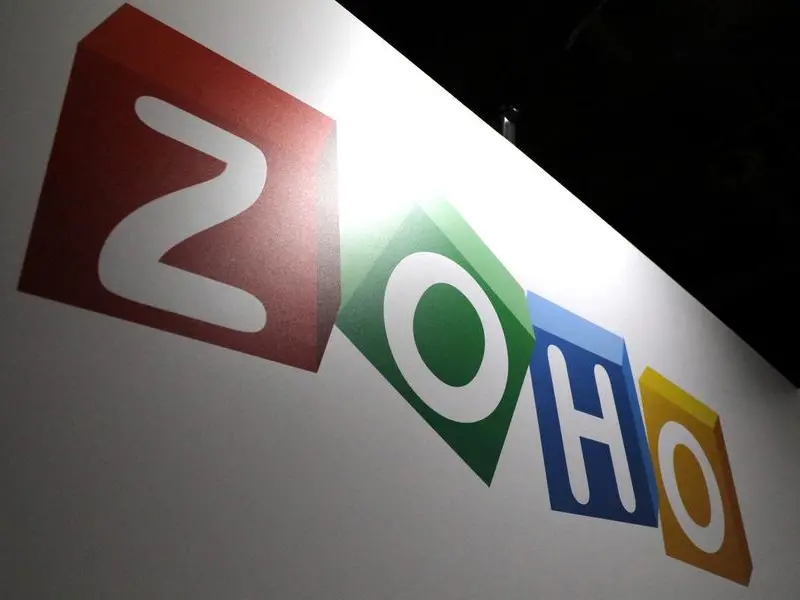 Zoho, areeba pen $5mln partnership deal at Seamless Dubai 2025
