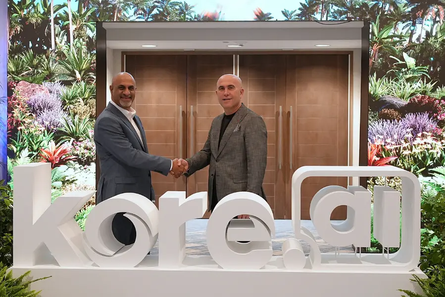 Raj Koneru, CEO of Kore.aiand Nidal Abou-Ltaif, Chief Revenue and Transformation Officer at TeKnowledge. Image courtesy: TeKnowledge