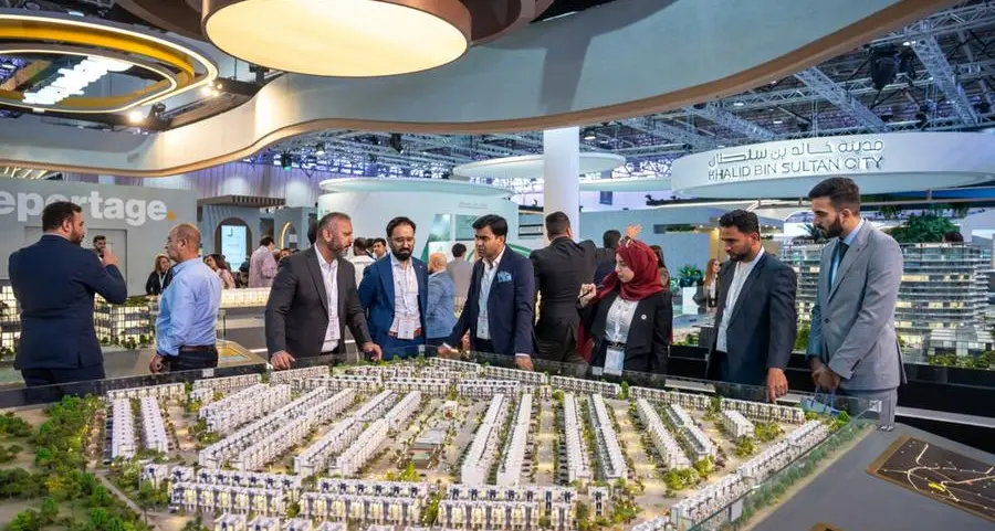 معرض الشارقة العقاري \"إيكرس 2026\" يرسخ مكانته الرائدة بصفقات عقارية تجاوزت 5 مليارات درهم بزيادة بلغت 17 % عن نسخة العام الماضي