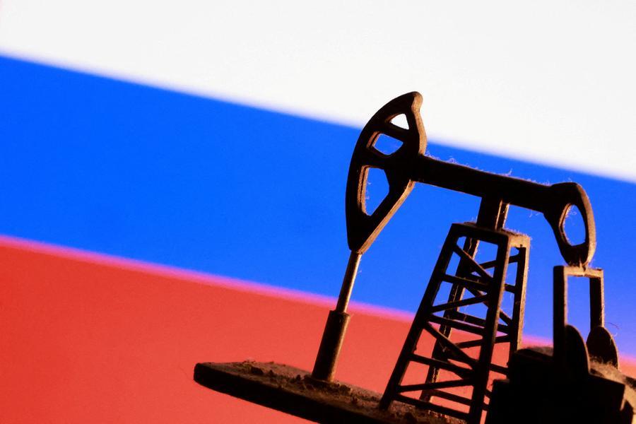 US issues 30-day sanctions waiver for purchase of Russian oil at sea