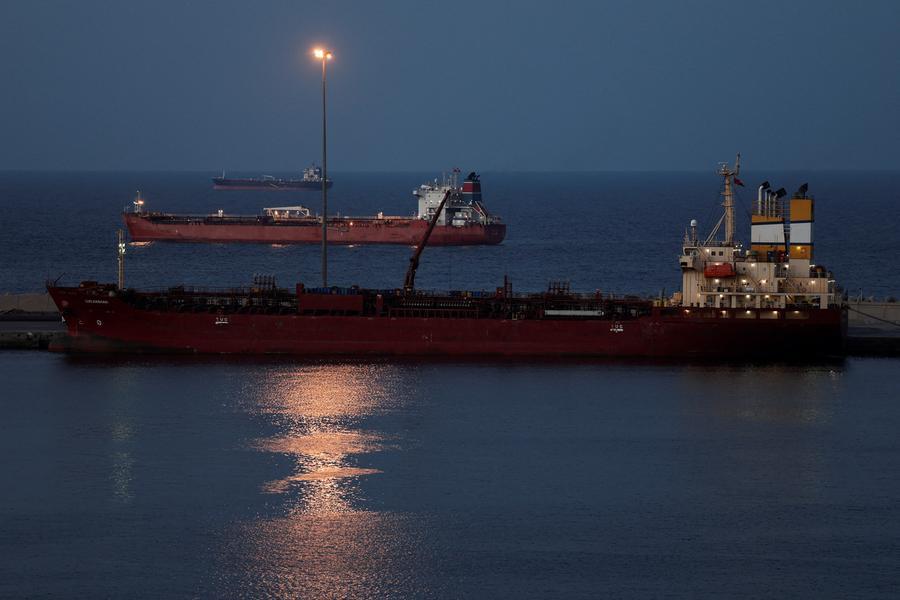 Oman-Iran talks on Strait of Hormuz navigation