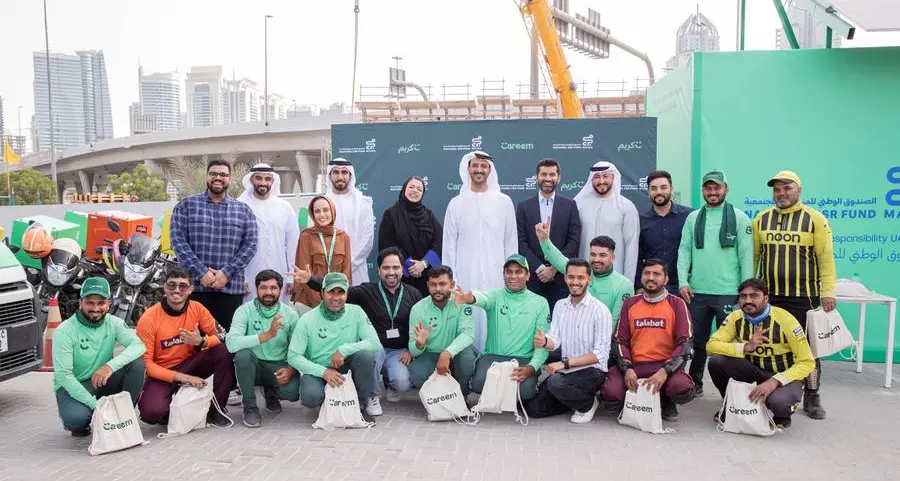 UAE Minister of Economy and Tourism supports delivery workers at Careem’s Captain Cooling Station