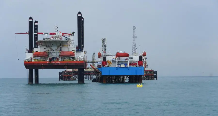 Mideast fuel oil exports to hit four-month high in June, still below pre-war levels