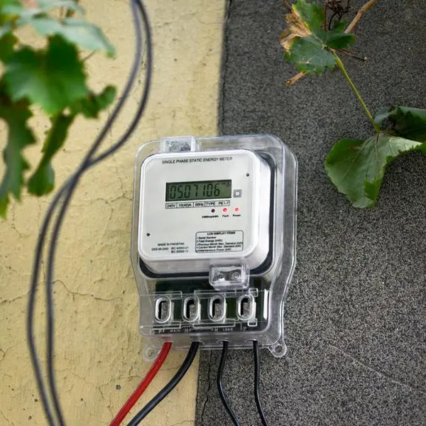 Qatar: Kahramaa completes smart electricity meter installation