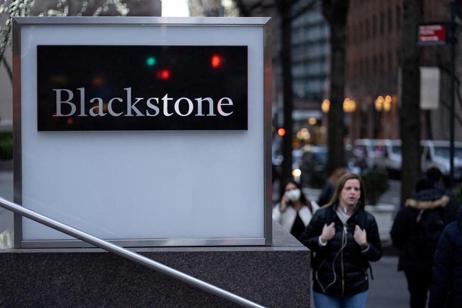 Blackstone to invest $25bln in data centers and natural gas plants, COO says
