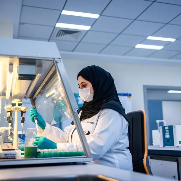 بلدية دبي تُطلق مختبر الكشف المتقدم عن الفيروسات المنقولة عبر الأغذية باستخدام تقنيات الجينوم الحديثة
