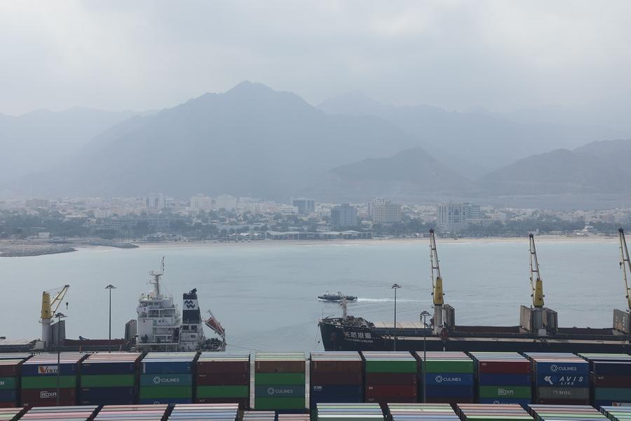 Saudi Arabia, UAE, Oman activate alternative logistics corridors amid war disruption