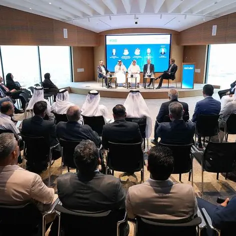 غرفة تجارة دبي تنظم بالتعاون مع دبي الإسلامي حواراً مفتوحاً حول دور البنوك في تعزيز مرونة واستدامة الأعمال