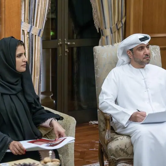 حمدان بن زايد يستقبل وفداً من \"أوقاف أبوظبي\" ويطلع على جهود تنمية واستدامة القطاع الوقفي في منطقة الظفرة