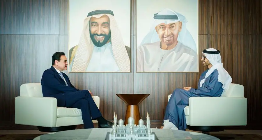 Abdullah bin Zayed, Paraguay's Foreign Minister discuss enhancing cooperation